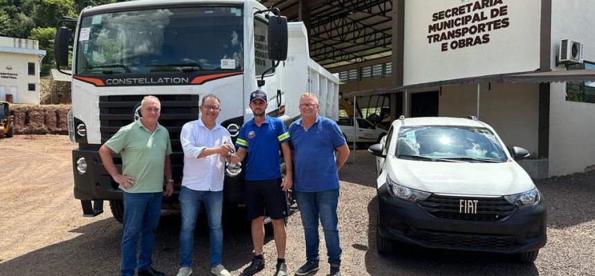 A Prefeitura de Itapiranga segue investindo na renovação de sua frota, garantindo mais eficiência e qualidade nos serviços prestados à população. No mês de janeiro, a Secretaria de Transportes e Obras recebeu a incorporação de um novo caminhão e uma pick-up utilitária.